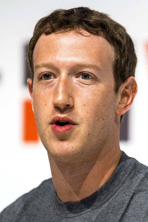 Milióny na projekt dá aj Zuckerberg (32).