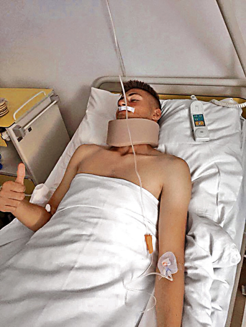 Mladý futbalista skončil po zápase v nemocnici.