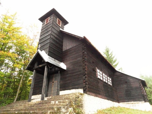 Drevený kostolík v Hornej Marikovej bol rekonštruovaný v rokoch 2013 - 2014. 