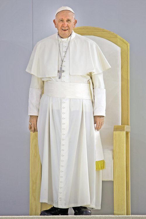 Pápež František pricestuje dnes.