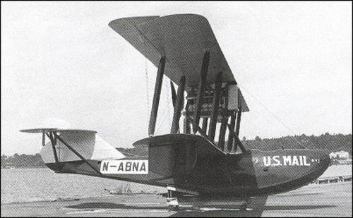 B-1 - prvé komerčné lietadlo prevážajúce poštu. 