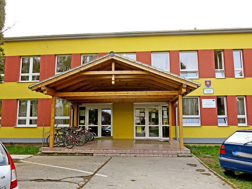 Základná škola v Jelke