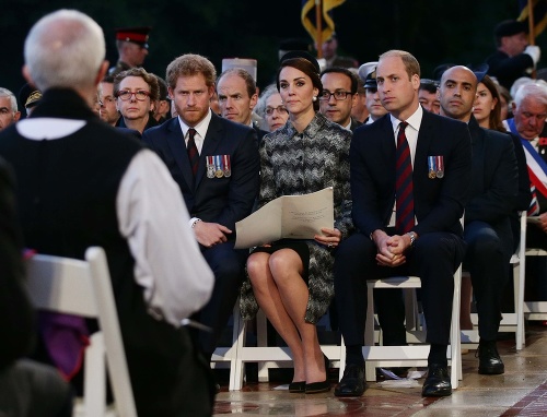 Vojvodkyňa Kate sa neubránila slzám.