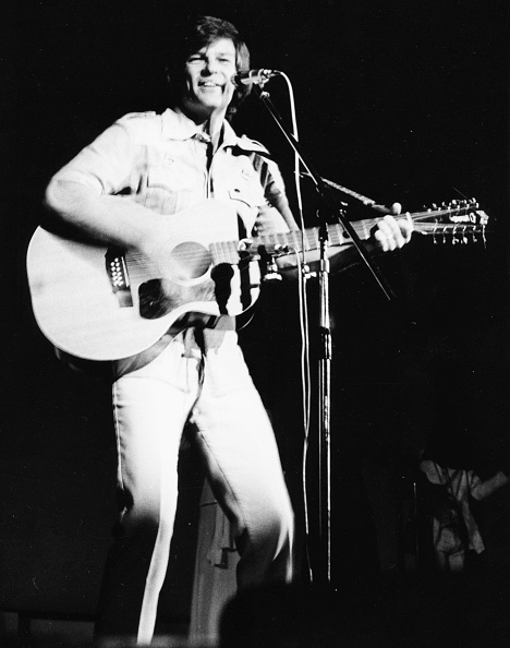 Americký spevák Dean Reed bol veľký fešák.