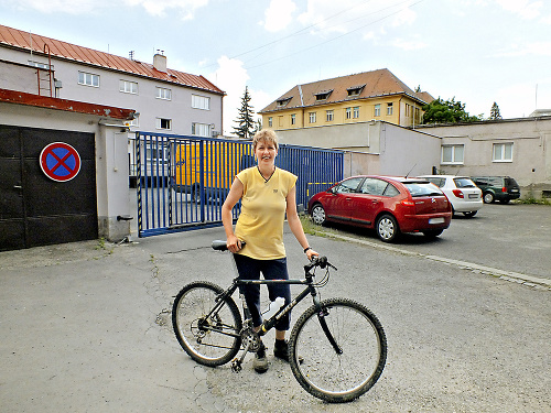 Na súkromnom bicykli prešla takmer 800 km za mesiac.