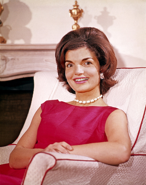 Jackie bola pôvabnou 43. prvou dámou USA.