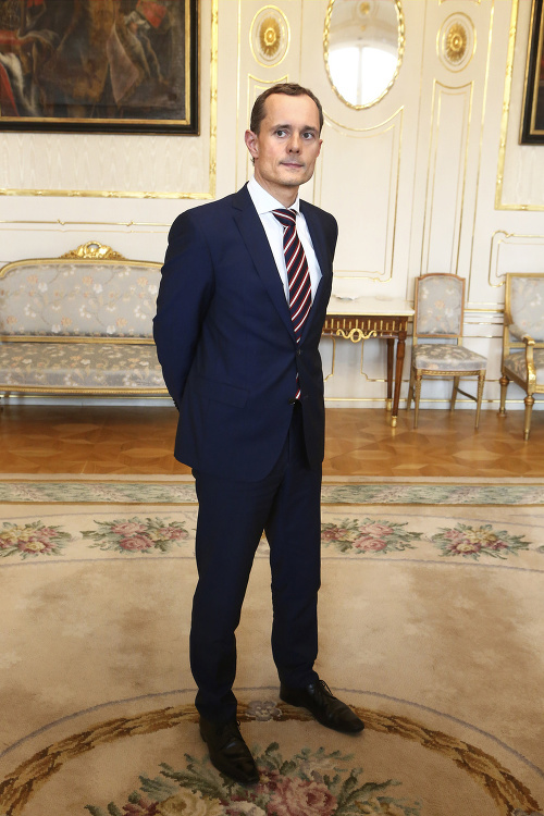 Radoslav Procházka dostal mandát na vyjednávanie o novej vláde s Ficom...