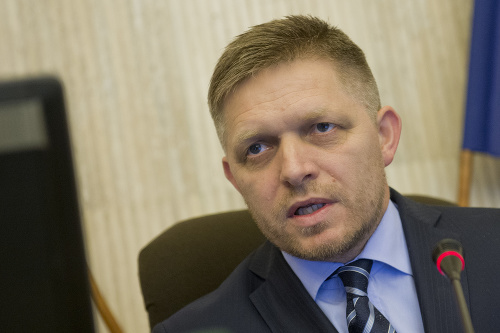 Predseda vlády SR Robert Fico počas 6. schôdze vlády SR v Bratislave 4. mája 2016.