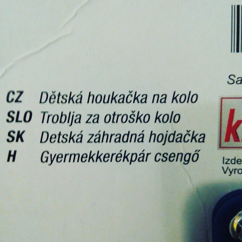 Hanu pobavil slovenský preklad zvončeka na bicykel.