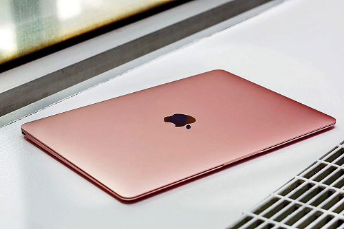 Nový MacBook prvýkrát v ružovej!