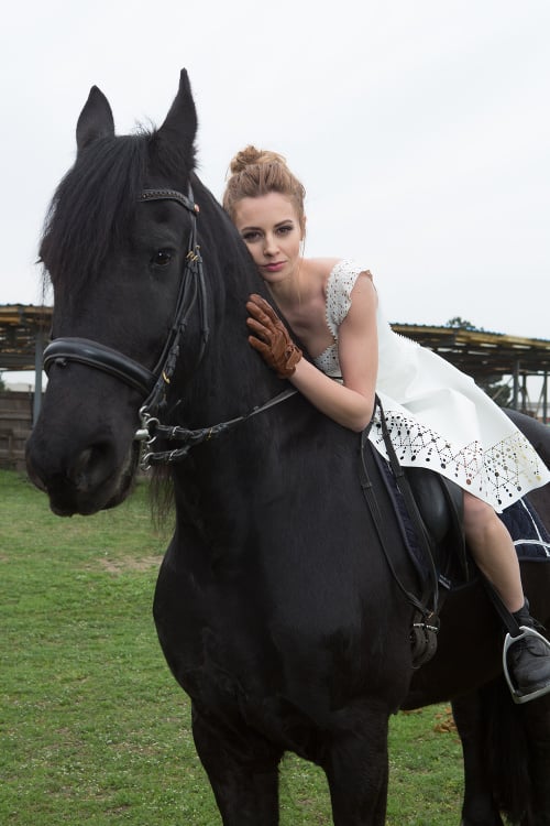 „Je to pohladenie na duši,“ hovorí speváčka o jazdení na koni.