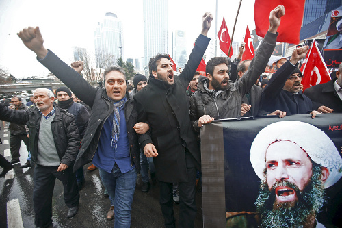 Poprava duchovného vodcu vyvolala protesty
nielen v Iráne, ale aj v Turecku a iných krajinách.
