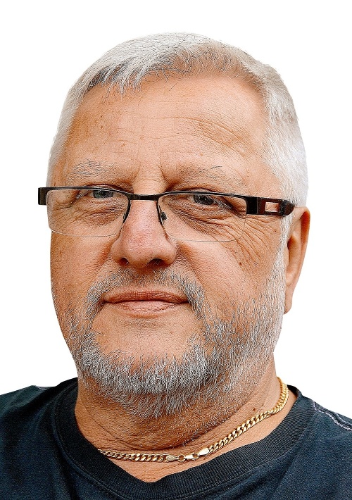 Karol (60), starožitník, Košice