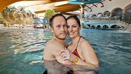 Jozef (30) a Ivana (27): V bazéne