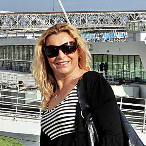 Laborantka Ivana K. (49).