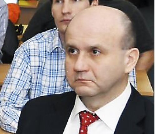 Medzi tými, ktorých majú prepustiť, je aj viceprezident Vladimír Jacko.