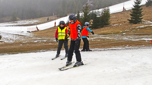 Pre Gabrielu (16) a Jozefa (16) je lyžovačka zážitkom na celý život.