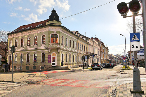 Názov menila aj Skuteckého ulica.