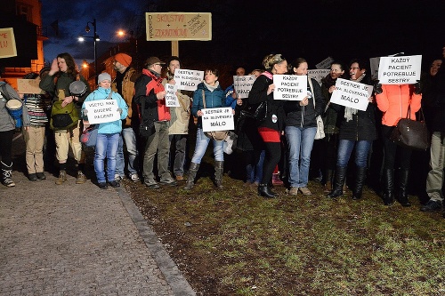 Protest prebehol v pokoji.