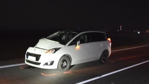 Týmto autom zrazil vodič v Topoľčanoch chodca, ktorý kráčal popri ceste.  
