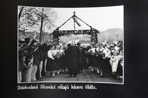 Prezident Tiso: Hlavu štátu vítajú obyvatelia obcí, ktoré Slovensko získalo späť po vojne s Poľskom. 