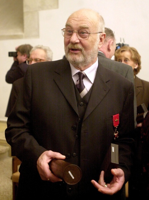 1. januára 2006 Haverlovi pezident Ivan Gašparovič udelil Pribinov kríž I. triedy.