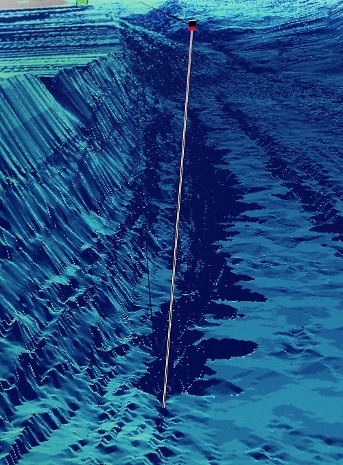 Záber zo sondy ukazuje hĺbku novoobjavenej priekopy.