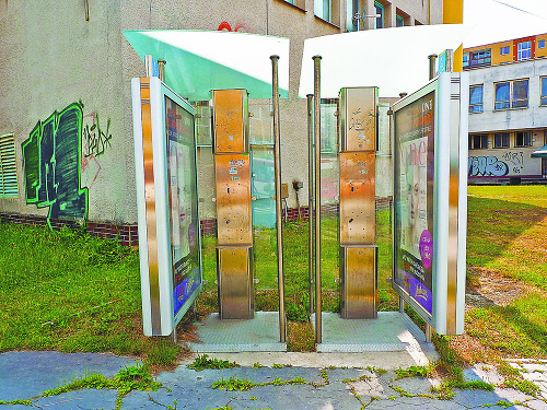 Telefónne automaty v Prešove sú už teraz na niektorých miestach minulosťou.