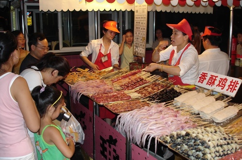 Obchodná zóna: Bude to pestré! Gastronomické centrum, cestovné agentúry či obchody.