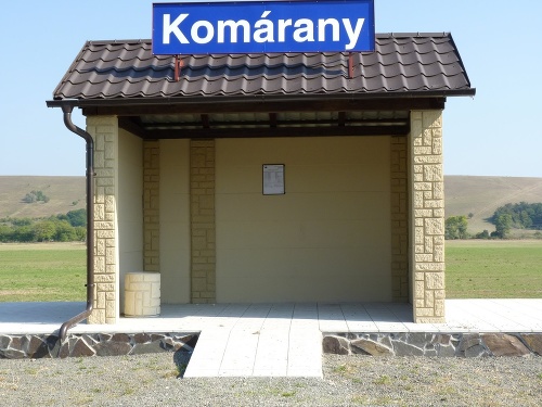 September 2011: Vynovená stanica Čakľov - Komárany.