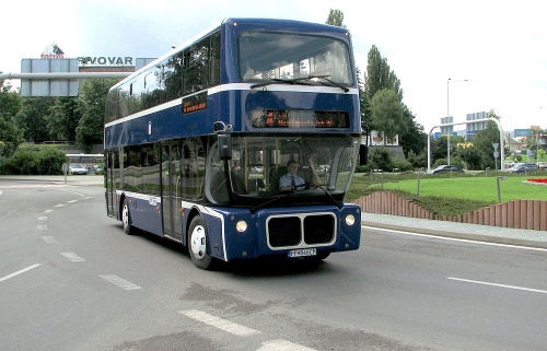 Popradčania sa pýšili jediným doubledeckerom na Slovensku len pár mesiacov.