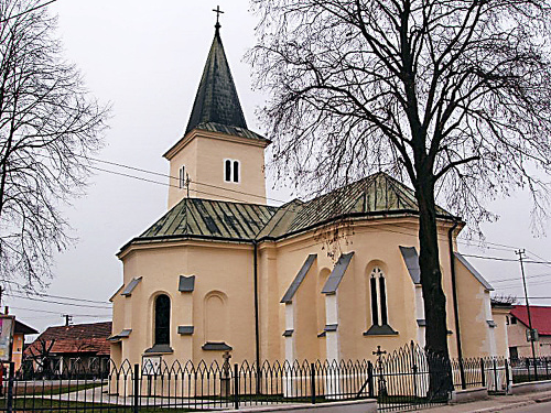 Kostolík zo 14. storočia v dolnom Hričove objavuje čoraz viac turistov.