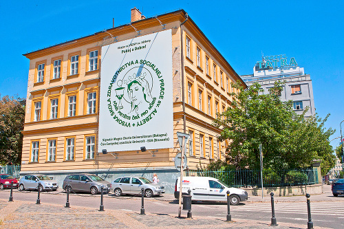 Rektor najprv nahlásil krádež, neskôr spisy našli v archíve.