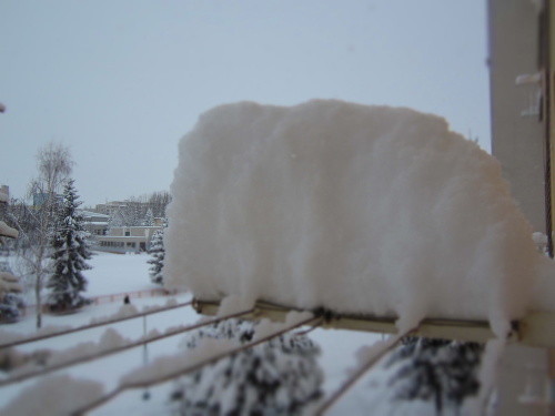 Poprad: Pod hrubou vrstvou čerstvého snehu je aj Poprad.