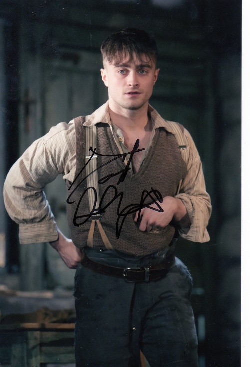 Čitateľke Darine sa Daniel Radcliffe podpísal po divadelnom predstavení.