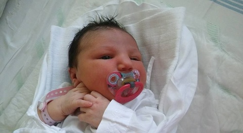 Lilly sa narodila v Banskej Bystrici 29. augusta minulého roka. Vážila 3 980 gramov a merala úctyhodných 60 cm.