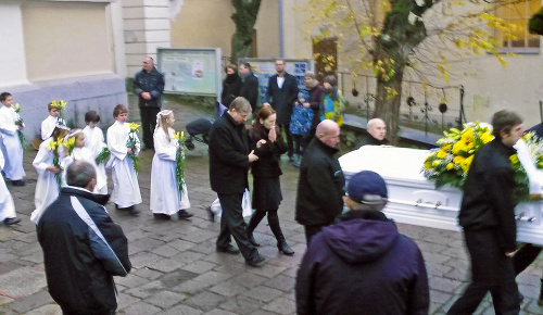 Chlapčekovi rodičia prežívajú najhoršie obdobie v živote.