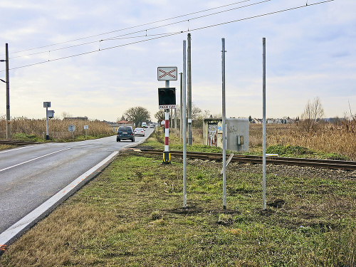 Štvrtok 3.12.2015, 11:00 hod. - Po nešťastí okamžite značku odstránili.