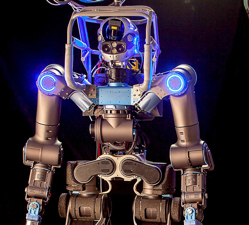 Zoznámte sa s robotom, ktorý by mohol plnohodnotne nahradiť ľudí. 