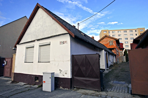 V tomto dome v bratislavskej mestskej časti Lamač sa odohrala rodinná dráma.