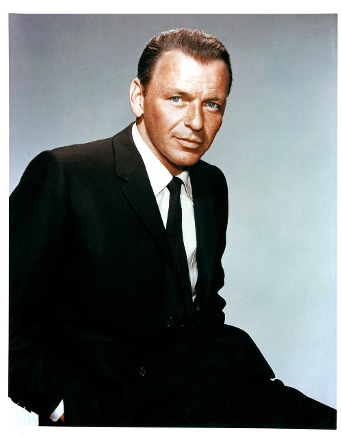 Frank Sinatra († 82)