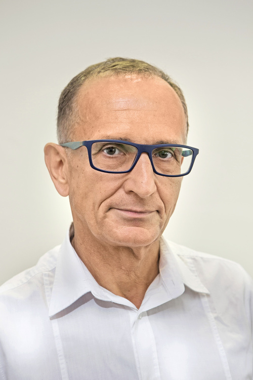 Ľubomír Okruhlica, odborník na závislosti