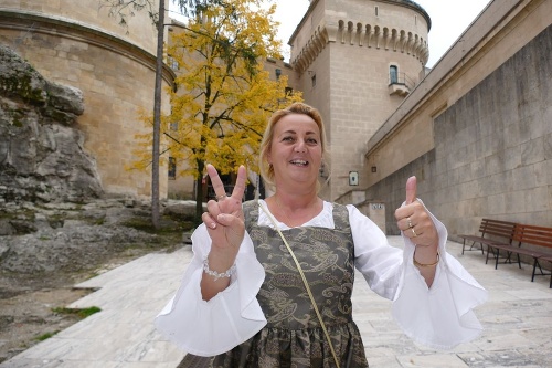 Renata Vážanová (51), sprievodkyňa na zámku Bojnice: „Verím im, určite sa budú snažiť a dajú do toho všetko, zabojujú za Slovensko! Sú tam mladí šikovní chalani a určite im aj šťastie bude priať.“