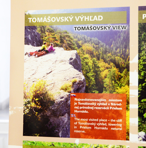 Tomašovský výhľad - Najnavštevovanejšie miesto v prírodnej rezervácii Prielom Hornádu v nadmorskej výške 650 metrov. Je to skalná galéria v južnom svahu Ludmanky. Pod terasou v bezprostrednej blízkosti turistického chodníka sa nachádza jaskyňa Michalova džura.