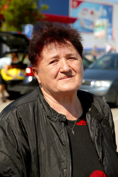 Rozália (73)