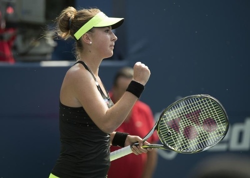 Halepová skrečovala finále v Toronte, Belinda sa tak tešila z druhého titulu WTA.