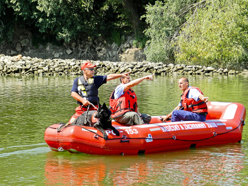 Záchranári hľadali Laca vo vode aj v lese, nakoniec jeho telo vydala rieka.