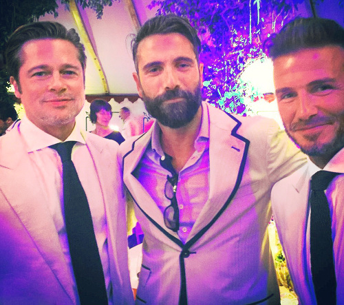 Medzi svadobčanmi nechýbali ani hviezdy Brad Pitt, Luca Calvani a David Beckham.