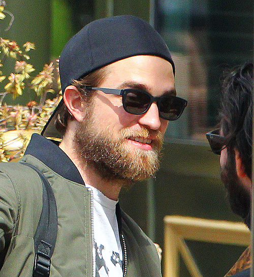 Robert Pattinson výrazne zmenil imidž.
