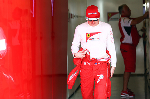 Kimi Räikkönen už možno tuší, že toto je jeho posledná sezóna v kolotoči F1.